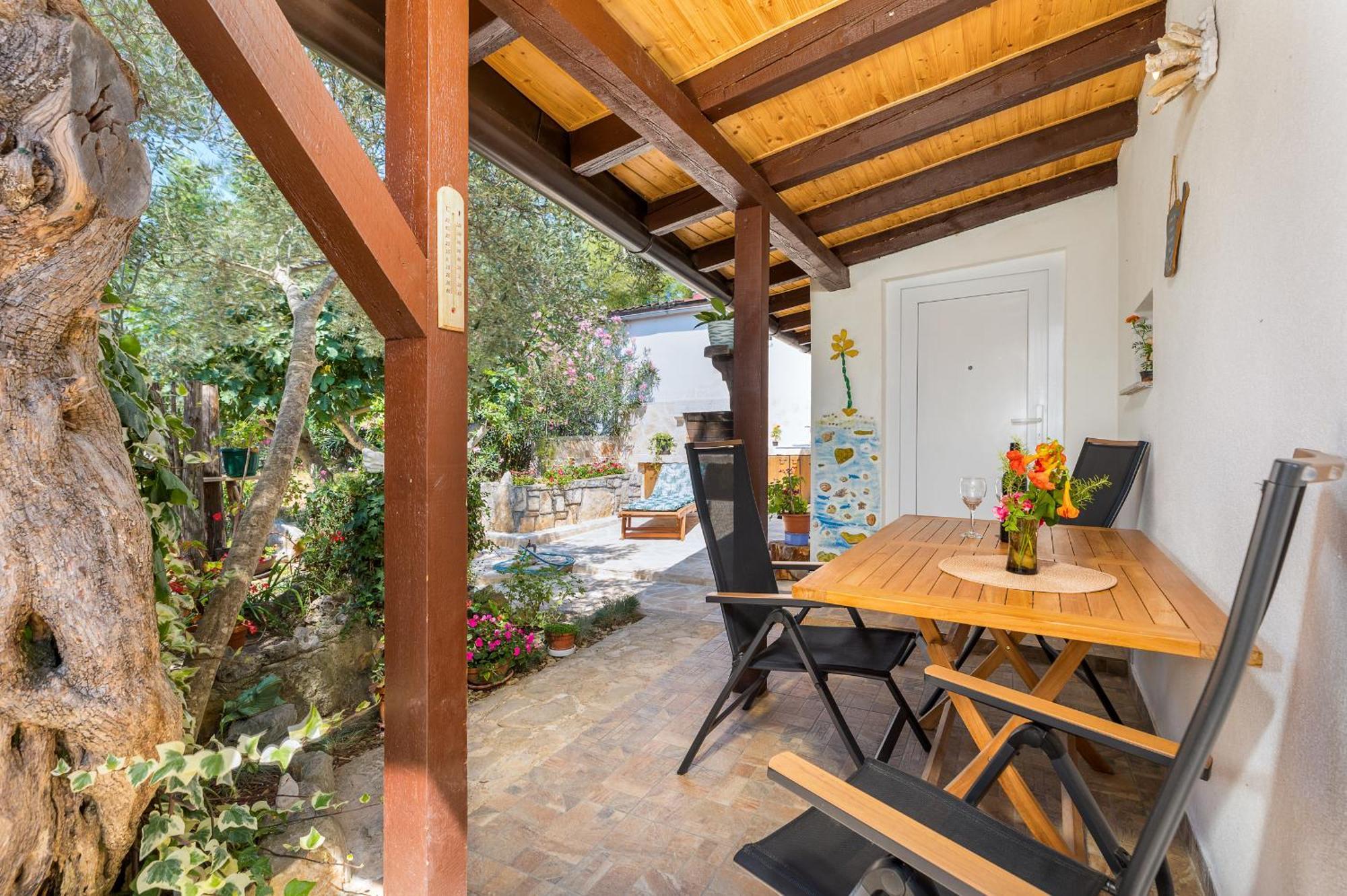 Casa De Flores, Ace Location - 100M From Bodinka Beach , Free Parking, Nature'S Heaven Peroj Exterior photo